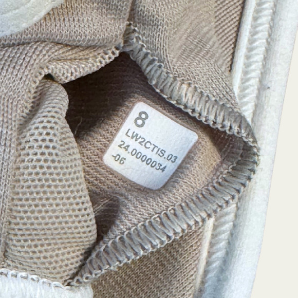 2 Lululemon Wunder Train Sports Bras size 8 Strappy Back Yoga Racer Padded Run - Picture 10 of 10